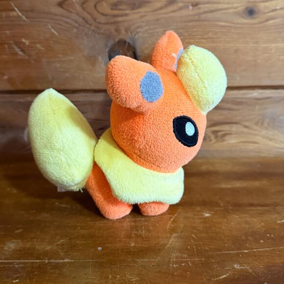 Pokemon 2010 Flareon Pokedoll Plush Pokemon Center - Picture 2 of 7